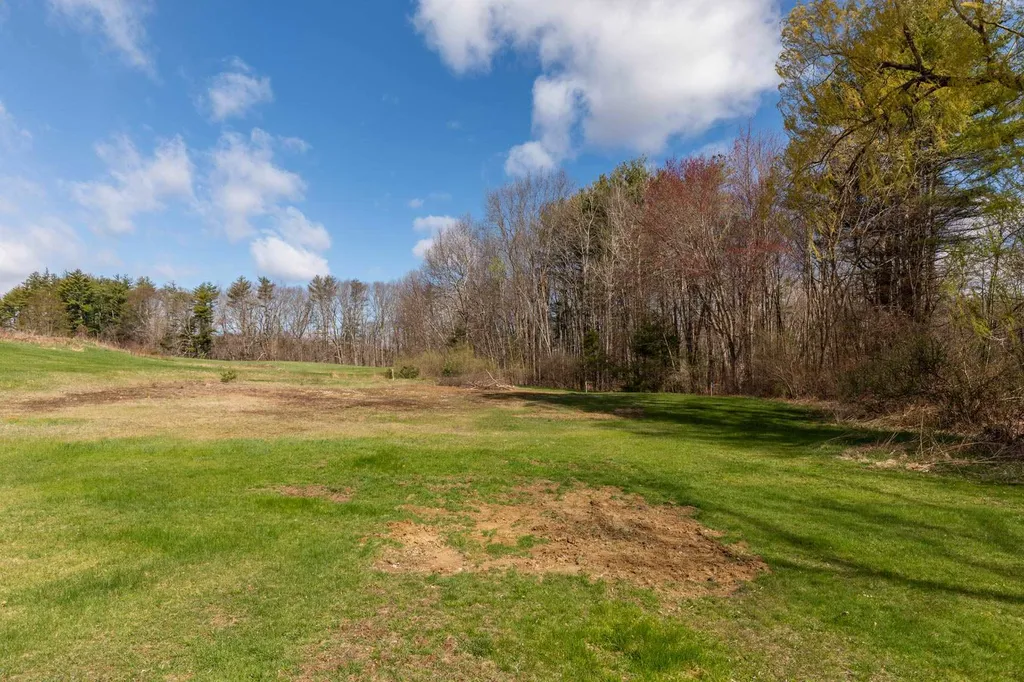 27 Michael Bennett Road Brentwood NH 03833