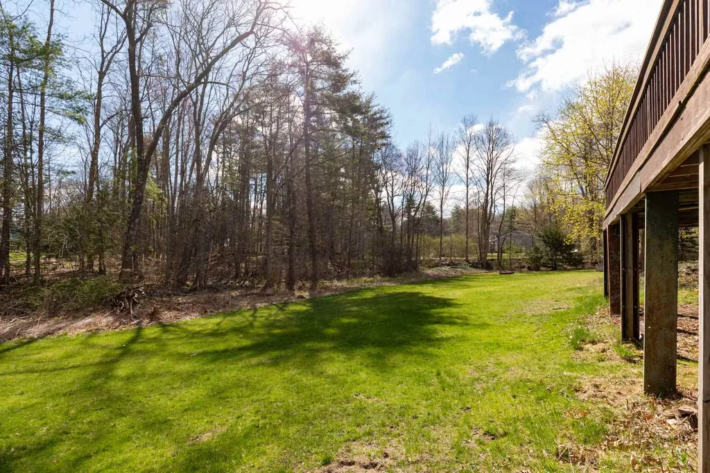 27 Michael Bennett Road Brentwood NH 03833
