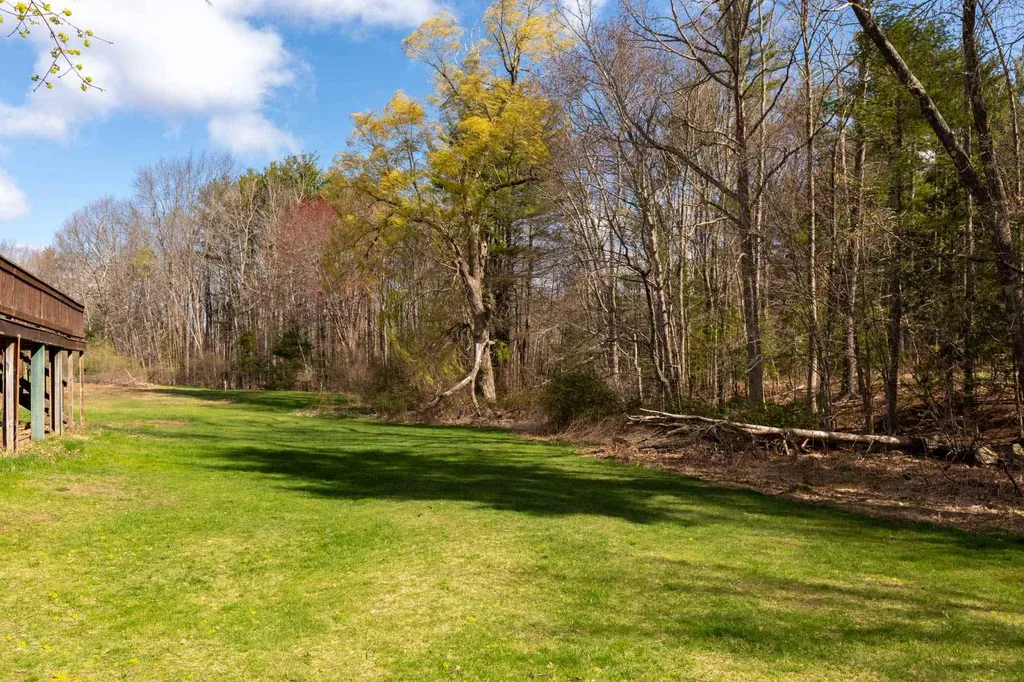 27 Michael Bennett Road Brentwood NH 03833
