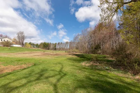 27 Michael Bennett Road Brentwood NH 03833