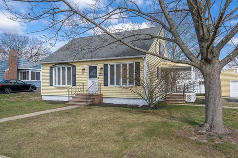 329 Reed Street Manchester NH 03102