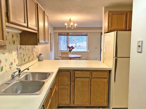 15 Evergreen Lane Brattleboro VT 05301