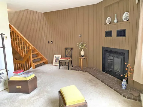 15 Evergreen Lane Brattleboro VT 05301