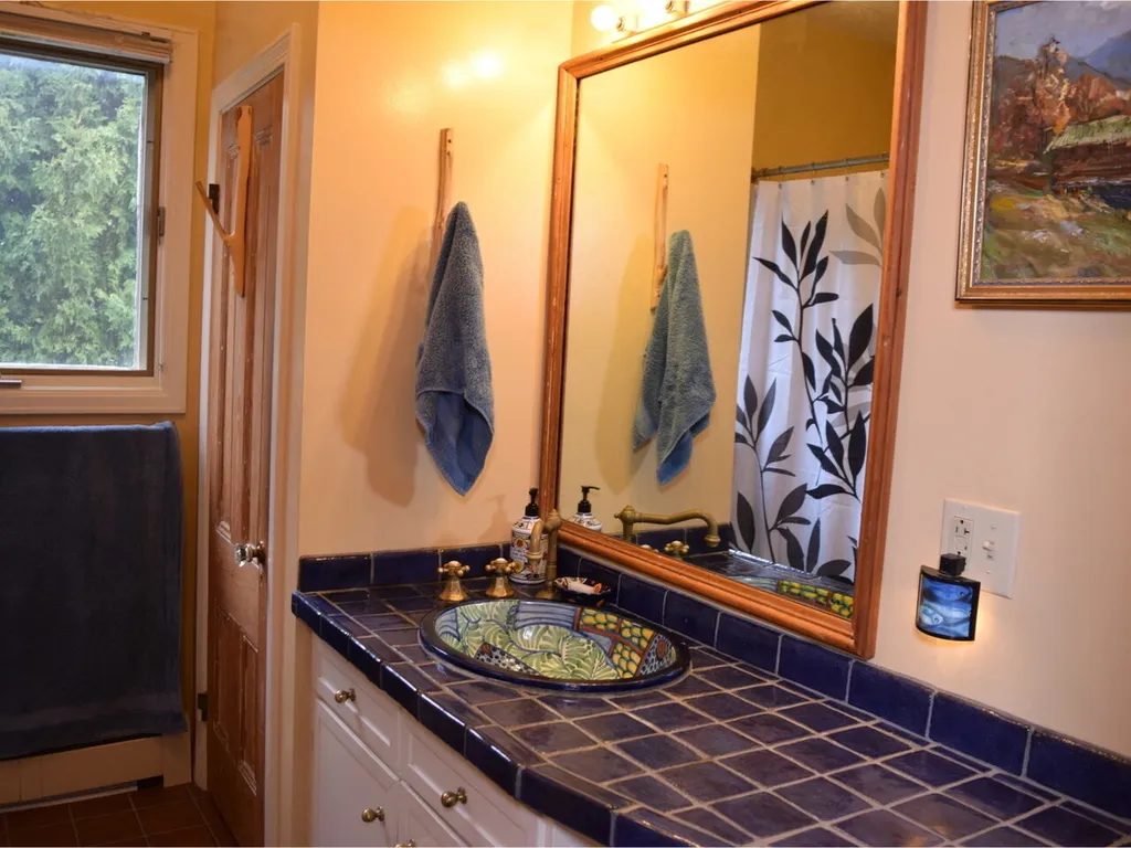 163 Malletts Bay Avenue Winooski VT 05404