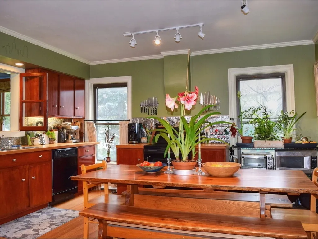 163 Malletts Bay Avenue Winooski VT 05404