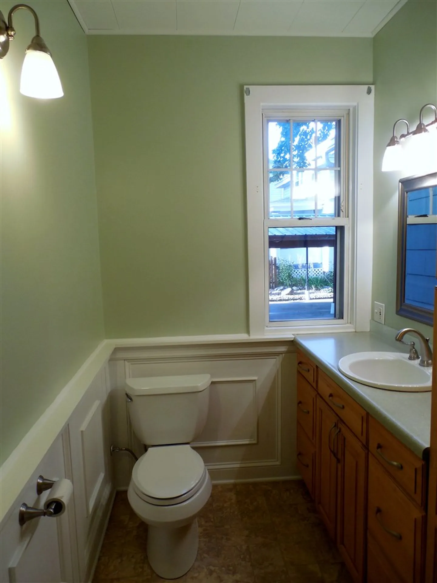 108 Brook Street Manchester NH 03104