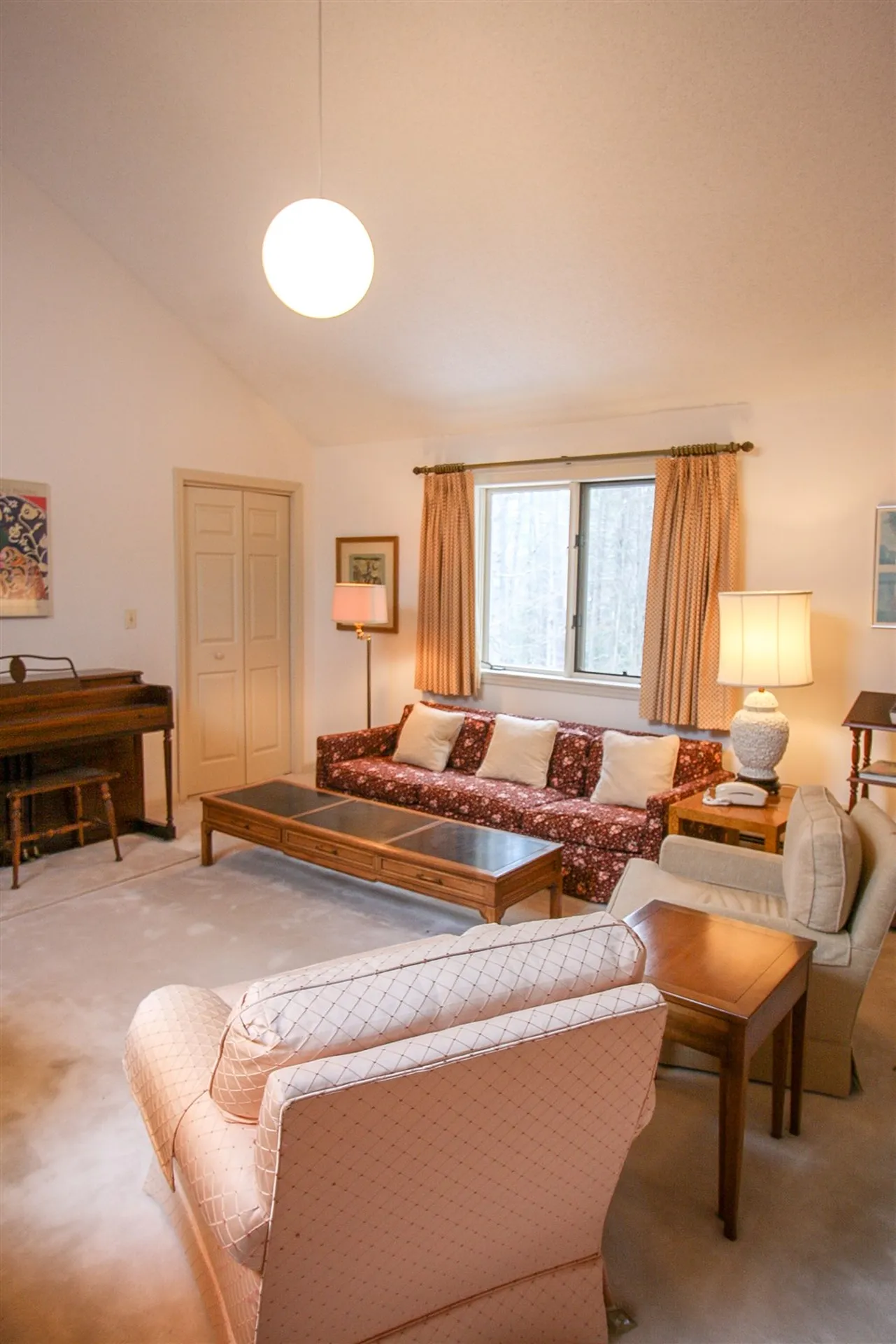85 Fox Lane Hartford VT 05059