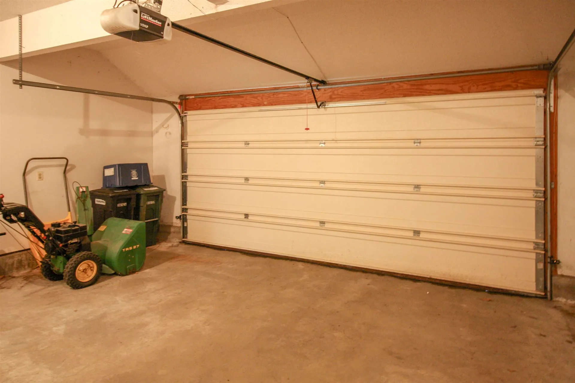 85 Fox Lane Hartford VT 05059