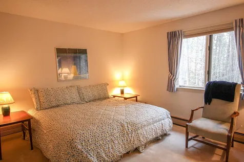 85 Fox Lane Hartford VT 05059