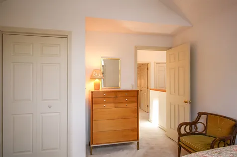 85 Fox Lane Hartford VT 05059