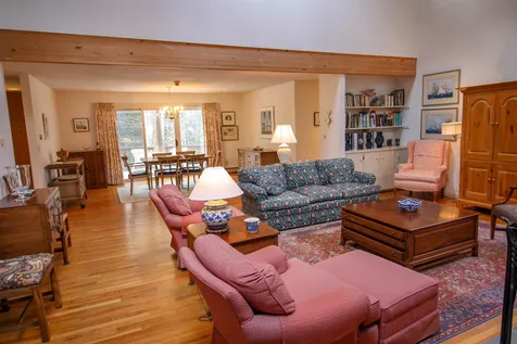 85 Fox Lane Hartford VT 05059