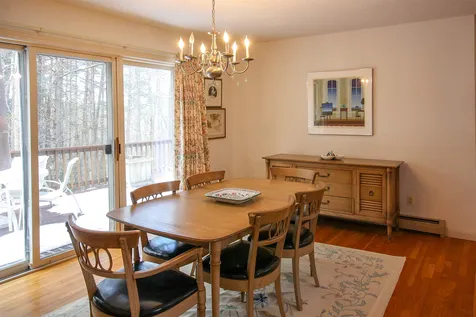 85 Fox Lane Hartford VT 05059