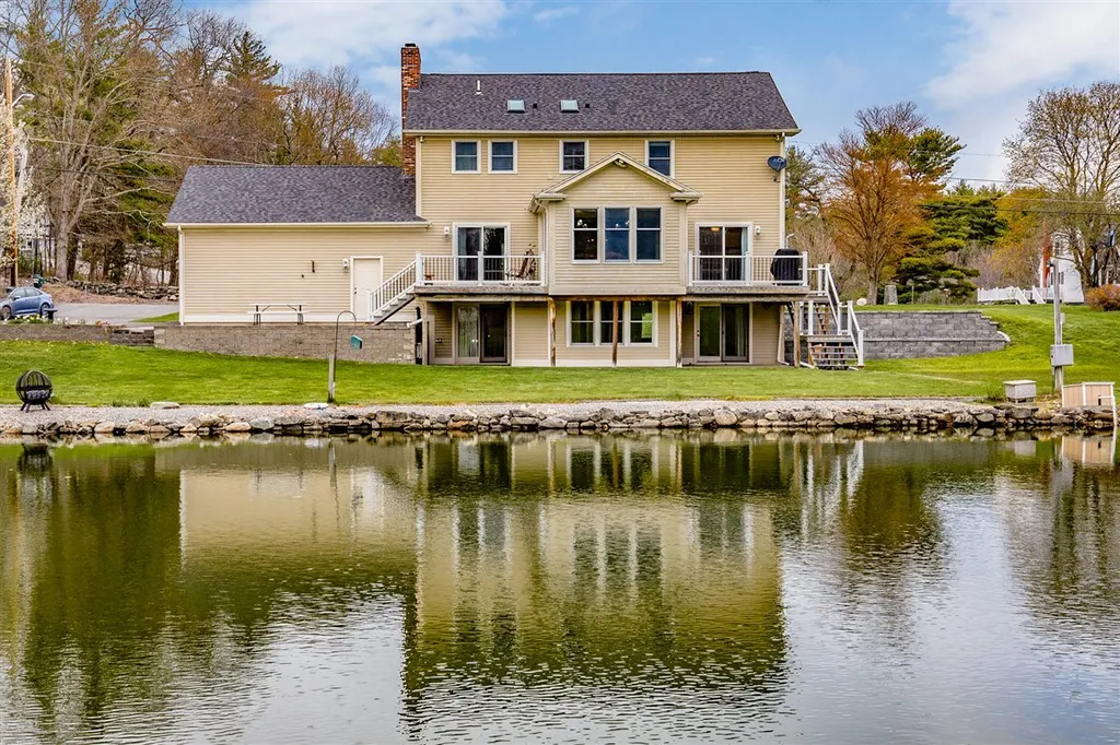 43 Haverhill Road Salem NH 03079