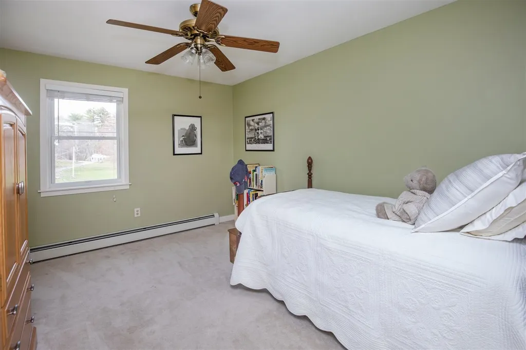 43 Haverhill Road Salem NH 03079