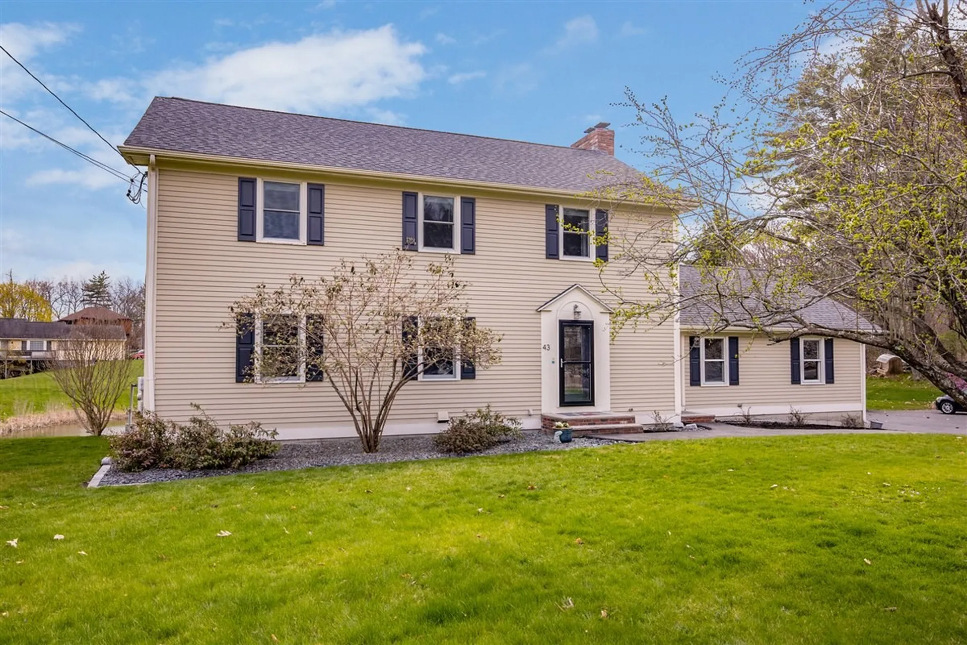 43 Haverhill Road Salem NH 03079