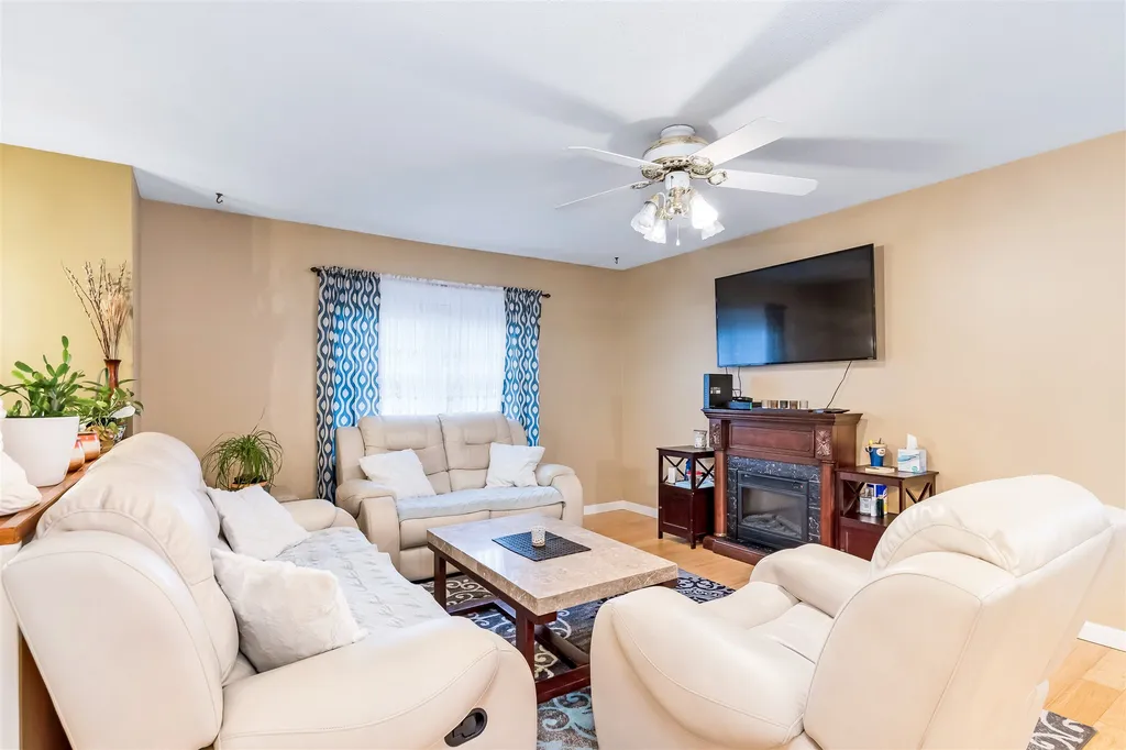 17 Raspberry Court Milton VT 05468