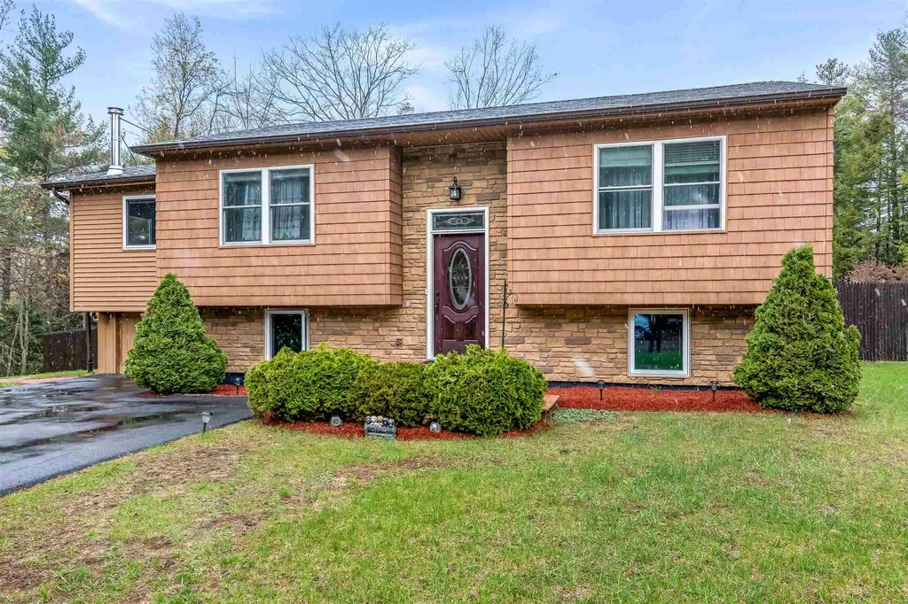 17 Raspberry Court Milton VT 05468