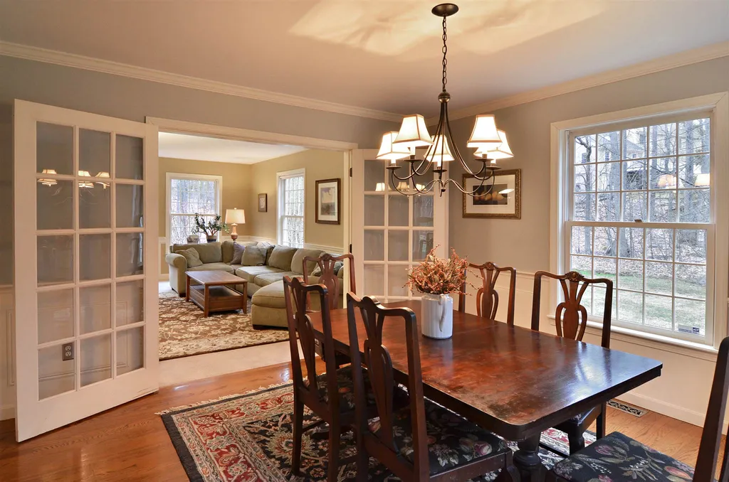 55 Oriole Drive Bedford NH 03110