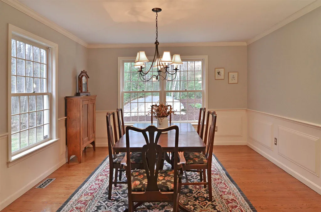 55 Oriole Drive Bedford NH 03110
