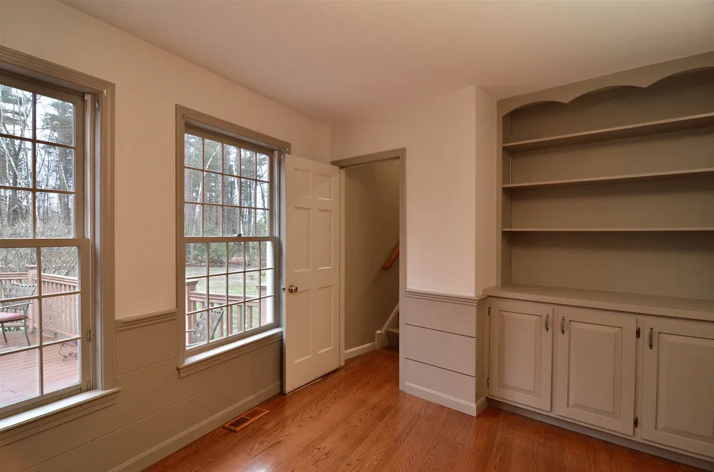55 Oriole Drive Bedford NH 03110