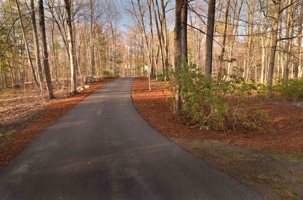 55 Oriole Drive Bedford NH 03110