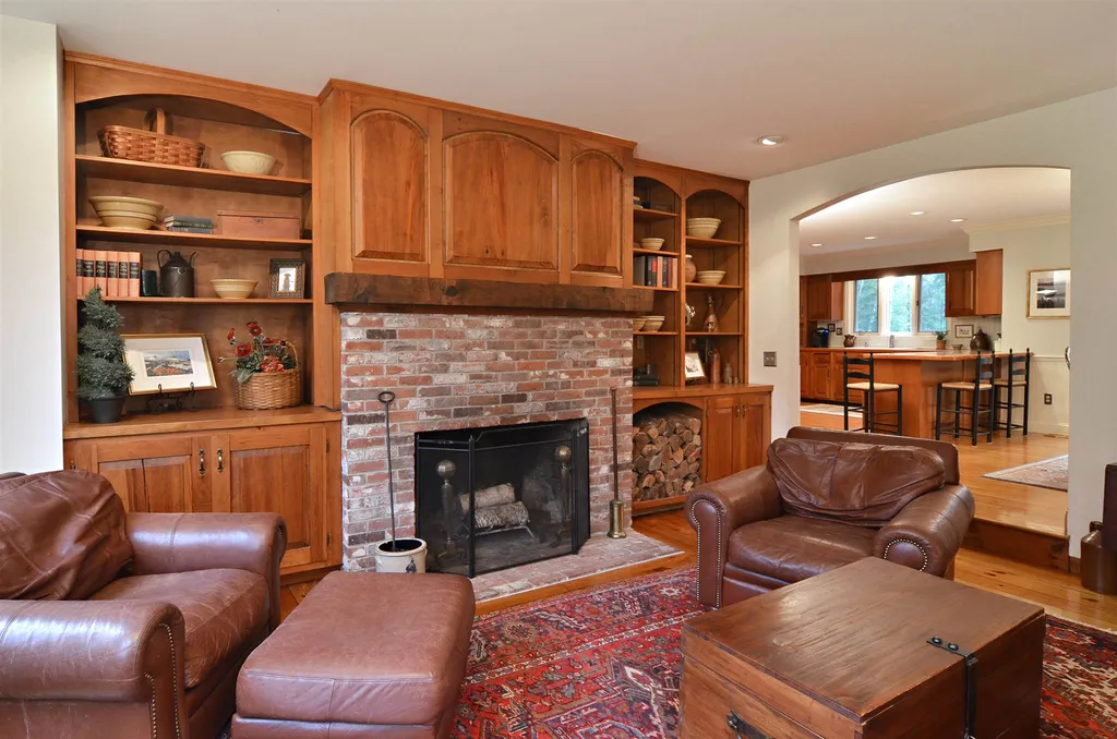 55 Oriole Drive Bedford NH 03110