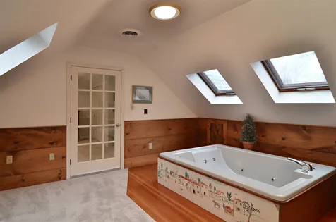 55 Oriole Drive Bedford NH 03110