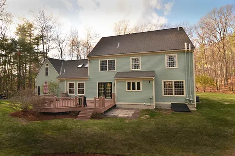 55 Oriole Drive Bedford NH 03110
