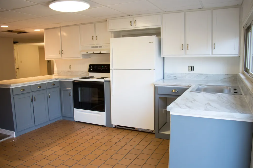 9 Walter Palmer Lane Salem NH 03079