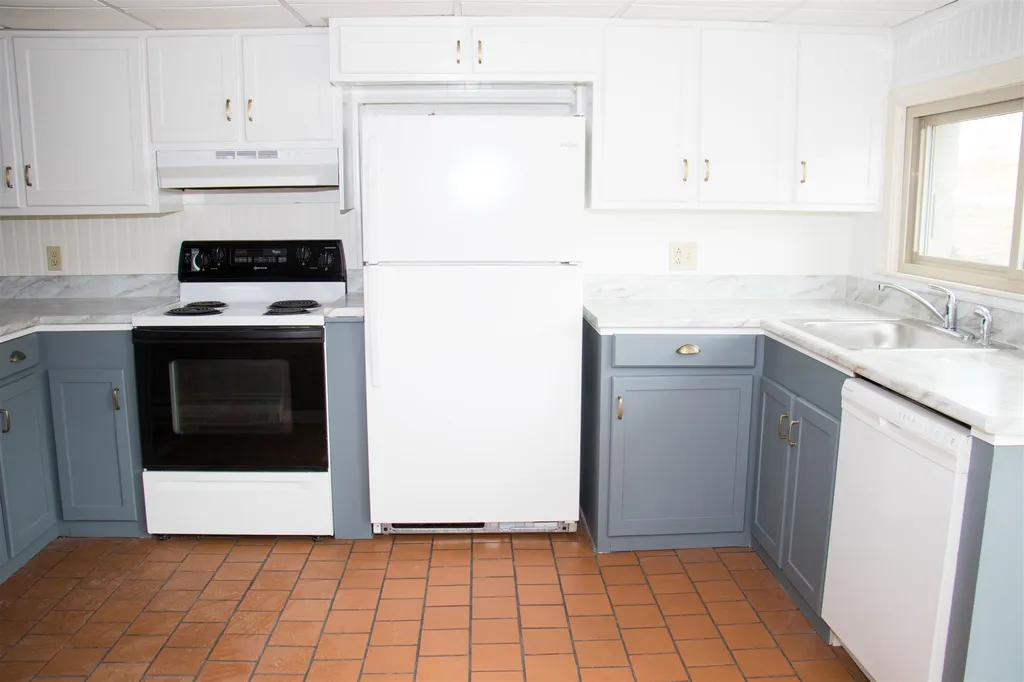 9 Walter Palmer Lane Salem NH 03079