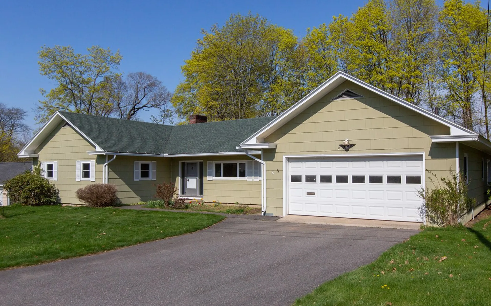 5 Westfield Street Nashua NH 03064