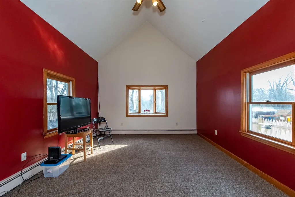 109 Pickering Road Rochester NH 03839-4644