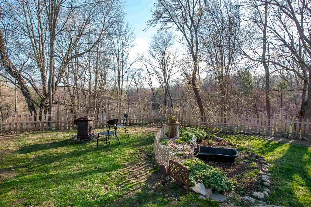109 Pickering Road Rochester NH 03839-4644