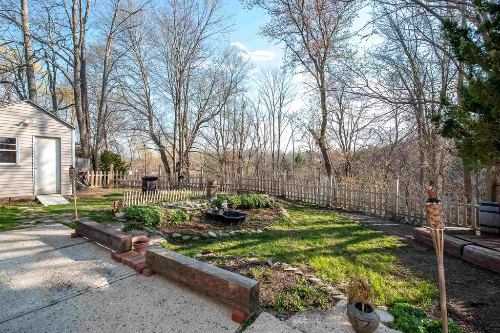 109 Pickering Road Rochester NH 03839-4644