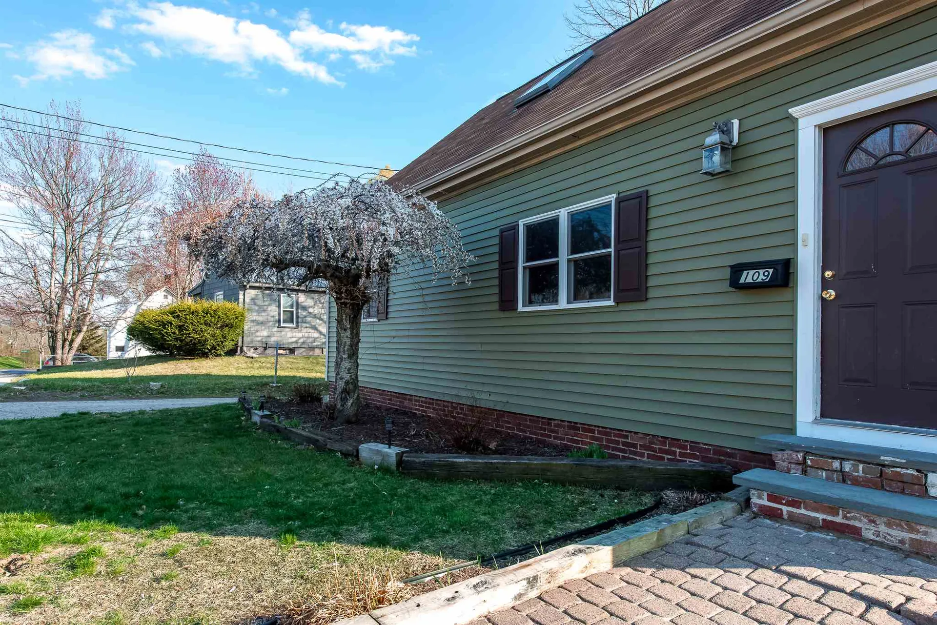 109 Pickering Road Rochester NH 03839-4644