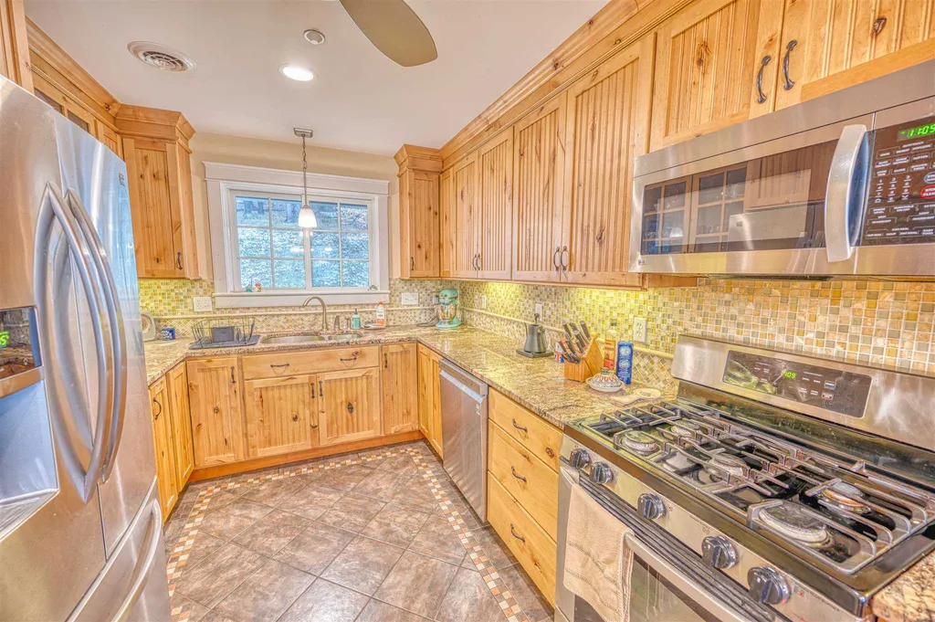 552 Cityside Drive Montpelier VT 05602