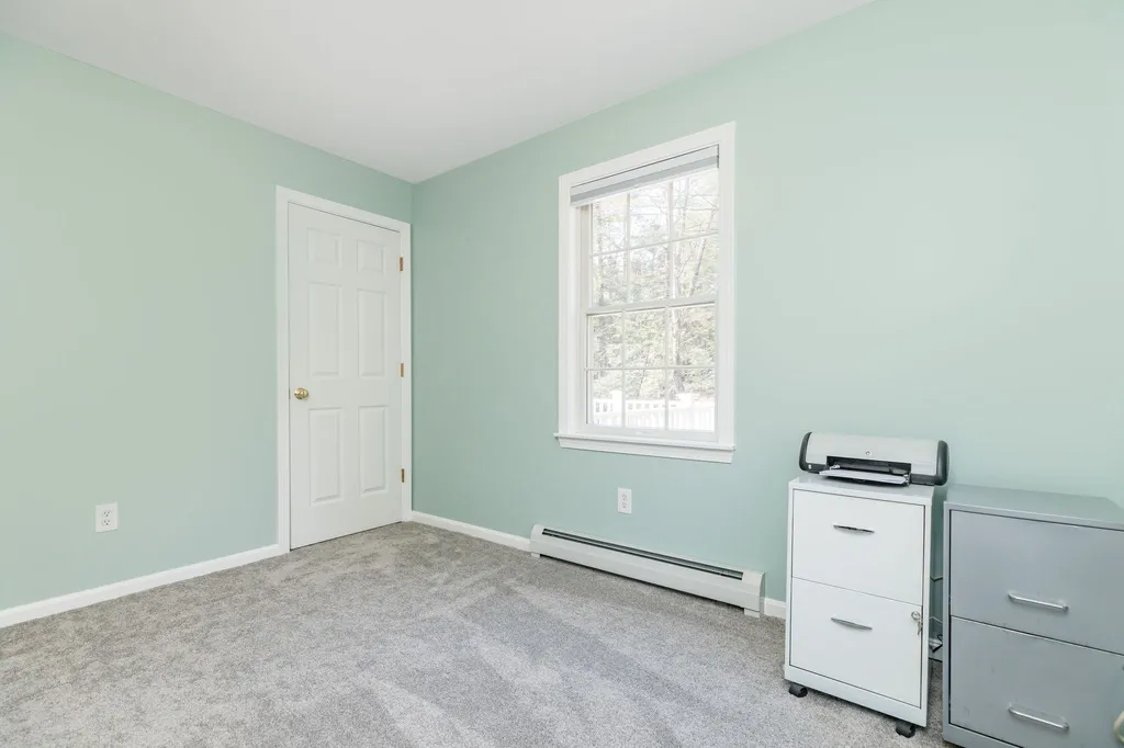 84 Highland Ridge Road Barrington NH 03825-5012