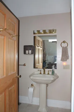 22 Scovill Road Walpole NH 03608