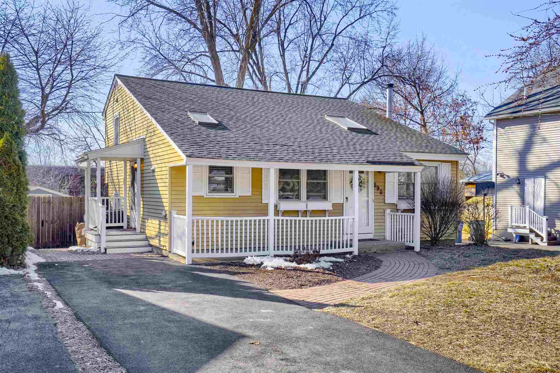 590 Brown Avenue Manchester NH 03103