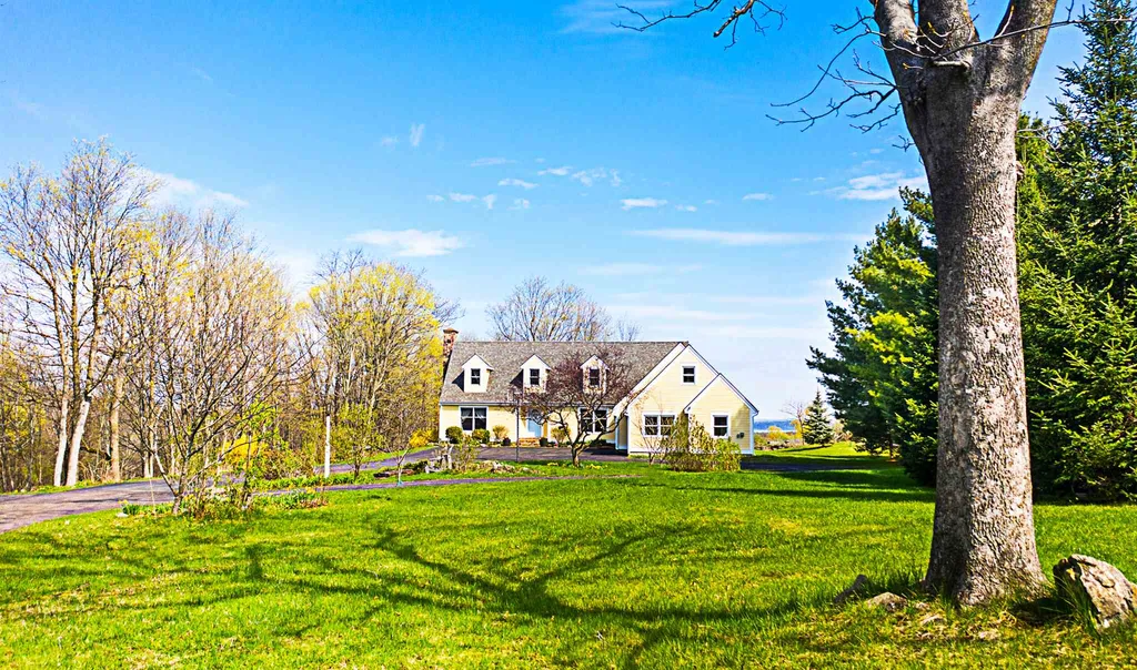 469 Ridgefield Road Shelburne VT 05482