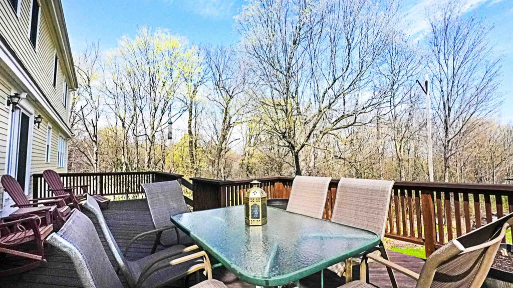 469 Ridgefield Road Shelburne VT 05482