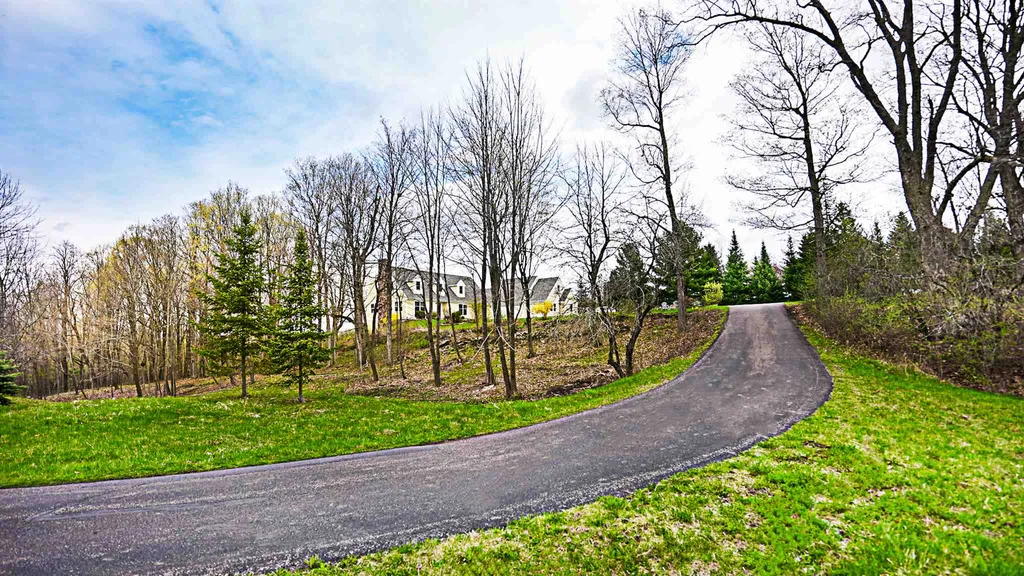 469 Ridgefield Road Shelburne VT 05482