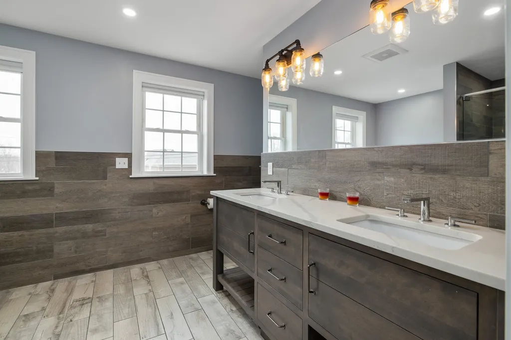 63 Granite Street Portsmouth NH 03801