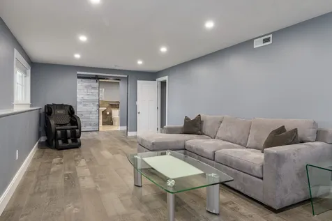 63 Granite Street Portsmouth NH 03801