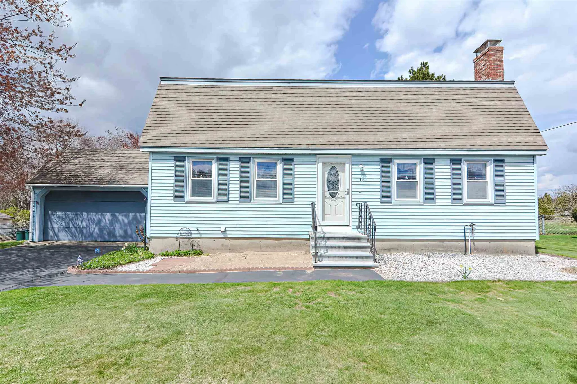 11 Juniper Lane Nashua NH 03063
