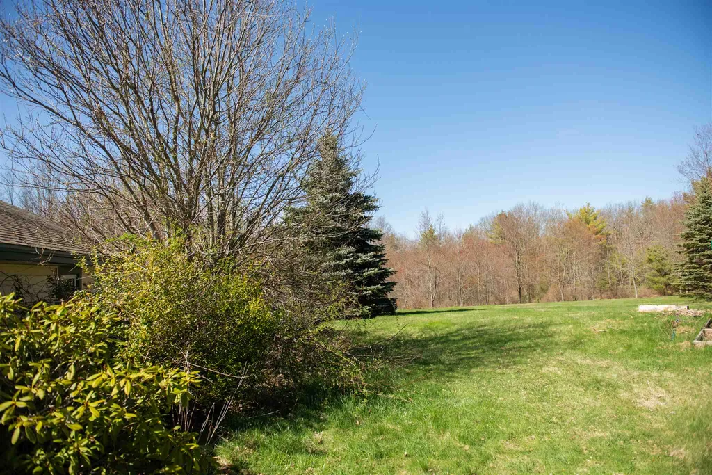 654 1st Nh Turnpike Northwood NH 03261