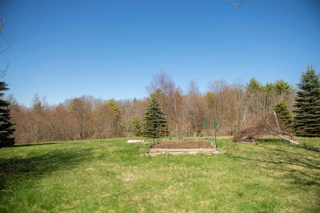 654 1st Nh Turnpike Northwood NH 03261