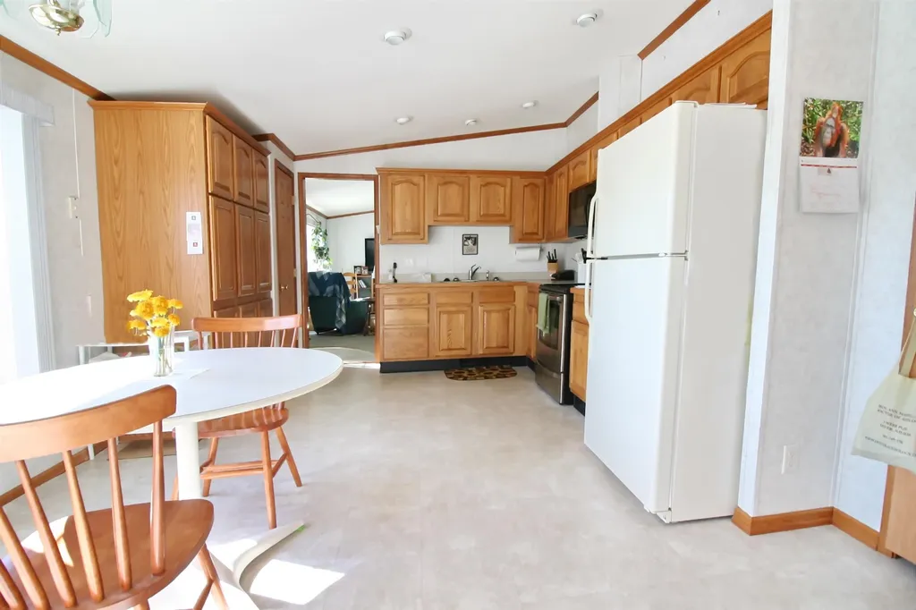 42 Constitution Way Dover NH 03820