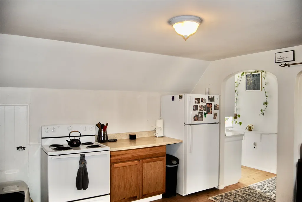 639 Calef Road Manchester NH 03103