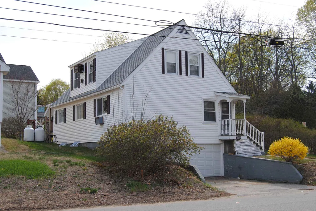 639 Calef Road Manchester NH 03103